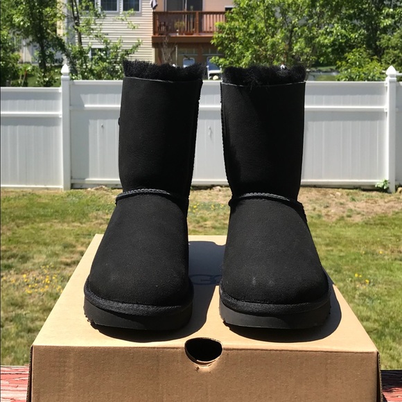 UGG Bailey Bow II Velvet Ribbon - Picture 8 of 10